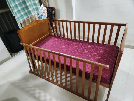 BABYHUG Merlino 2 in 1 Wooden Baby Cot, Dimensions: 148*83*14 cm Online