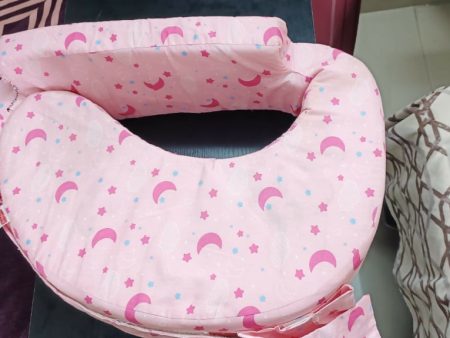 BABYHUG Feeding Pillow and Babyhug Bed Sale