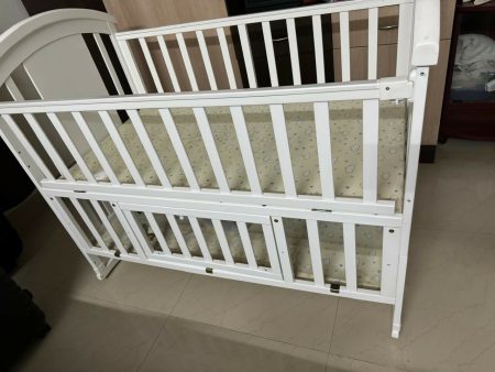 HUNY HUNY 12 in 1 Baby Crib Cot, Dimensions: 122*66*100 cm Online Sale