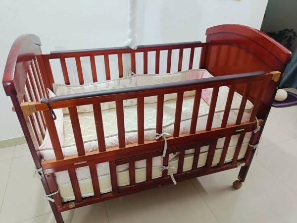 LUVLAP C-80 Baby Crib Cot with Bumper, Matress and Mosquito Net, Dimensions: 27*16.5*89.1 cm Online