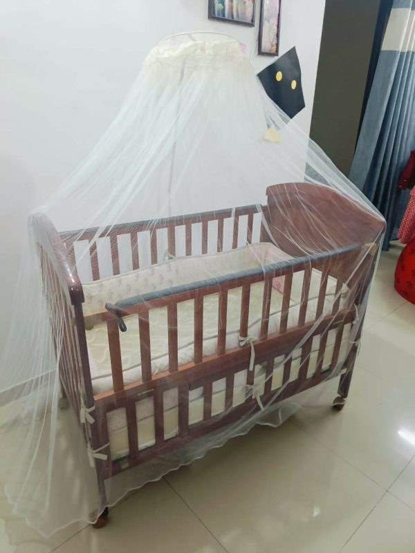 LUVLAP C-80 Baby Crib Cot with Bumper, Matress and Mosquito Net, Dimensions: 27*16.5*89.1 cm Online